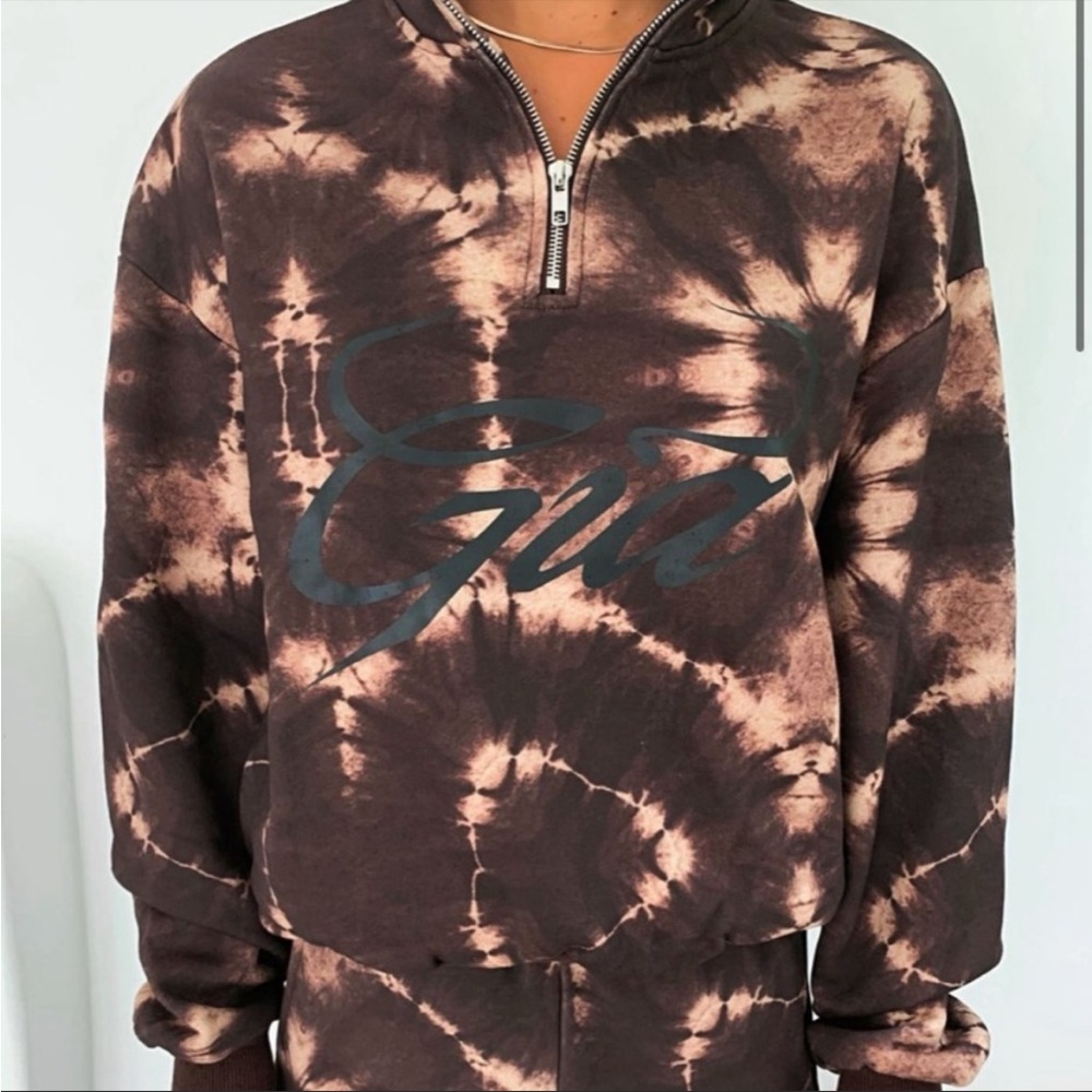 IAMGIA Half Zip